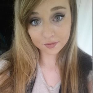 Meet your Posher, Halie's